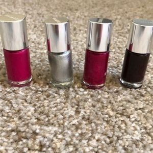 Clinique mini nailpolish bundle